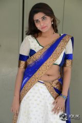 Harini at Pichekkistha Movie Press Meet